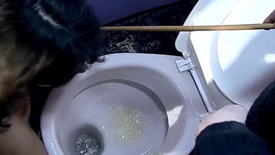 शौचालयमा पोर्न